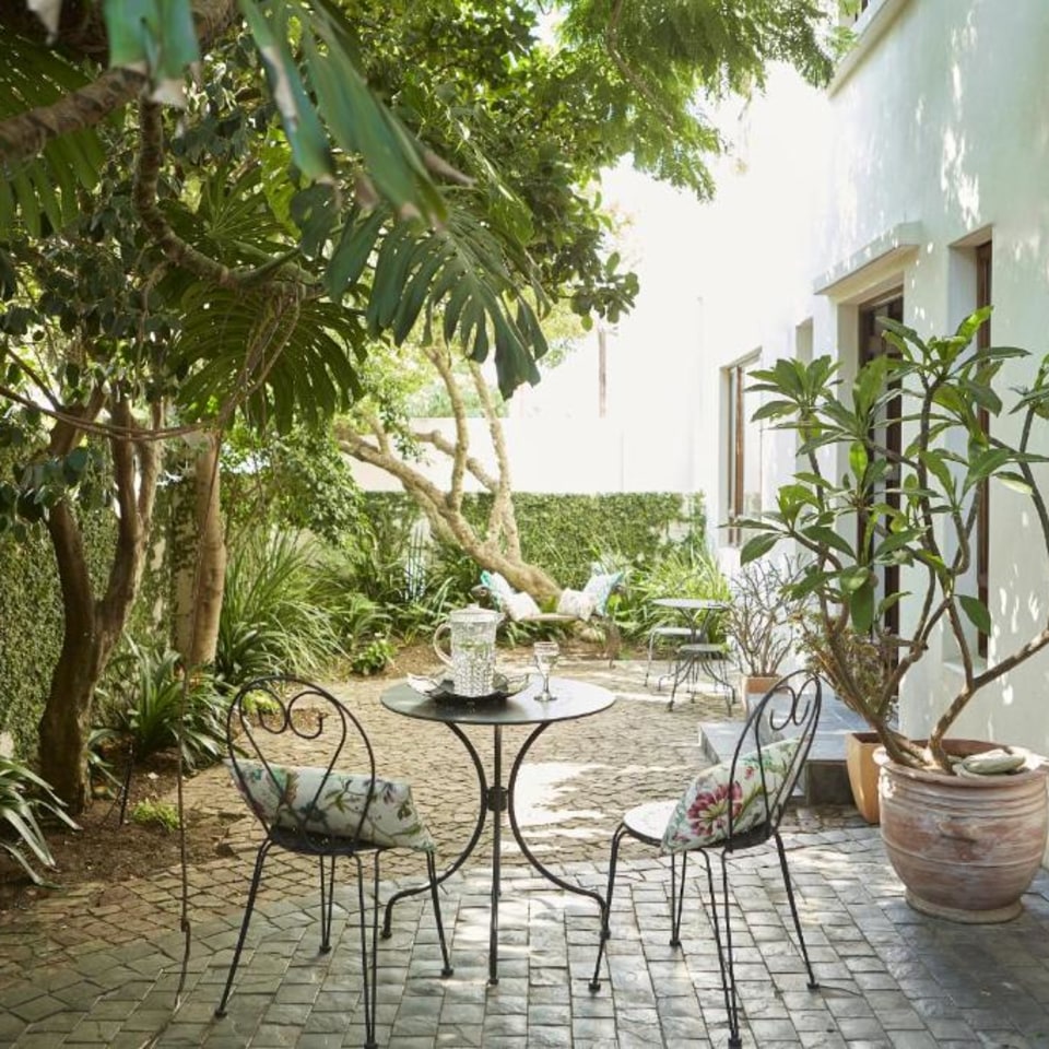 Bayflowers Guest House